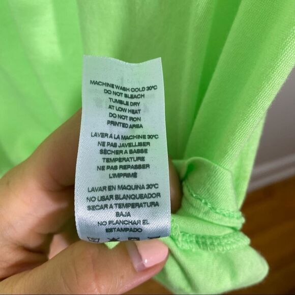 ANTHROPOLOGIE Sundry Neon Green V-Neck 100% Cotton T-Shirt - Picture 5 of 6